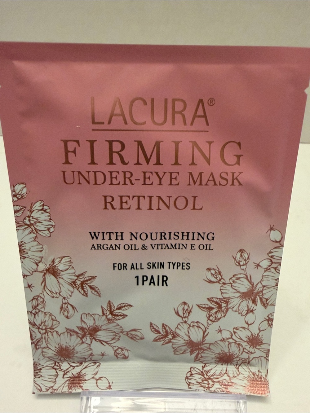 Lacura Pink Firming Under-Eye Mask with Retinol